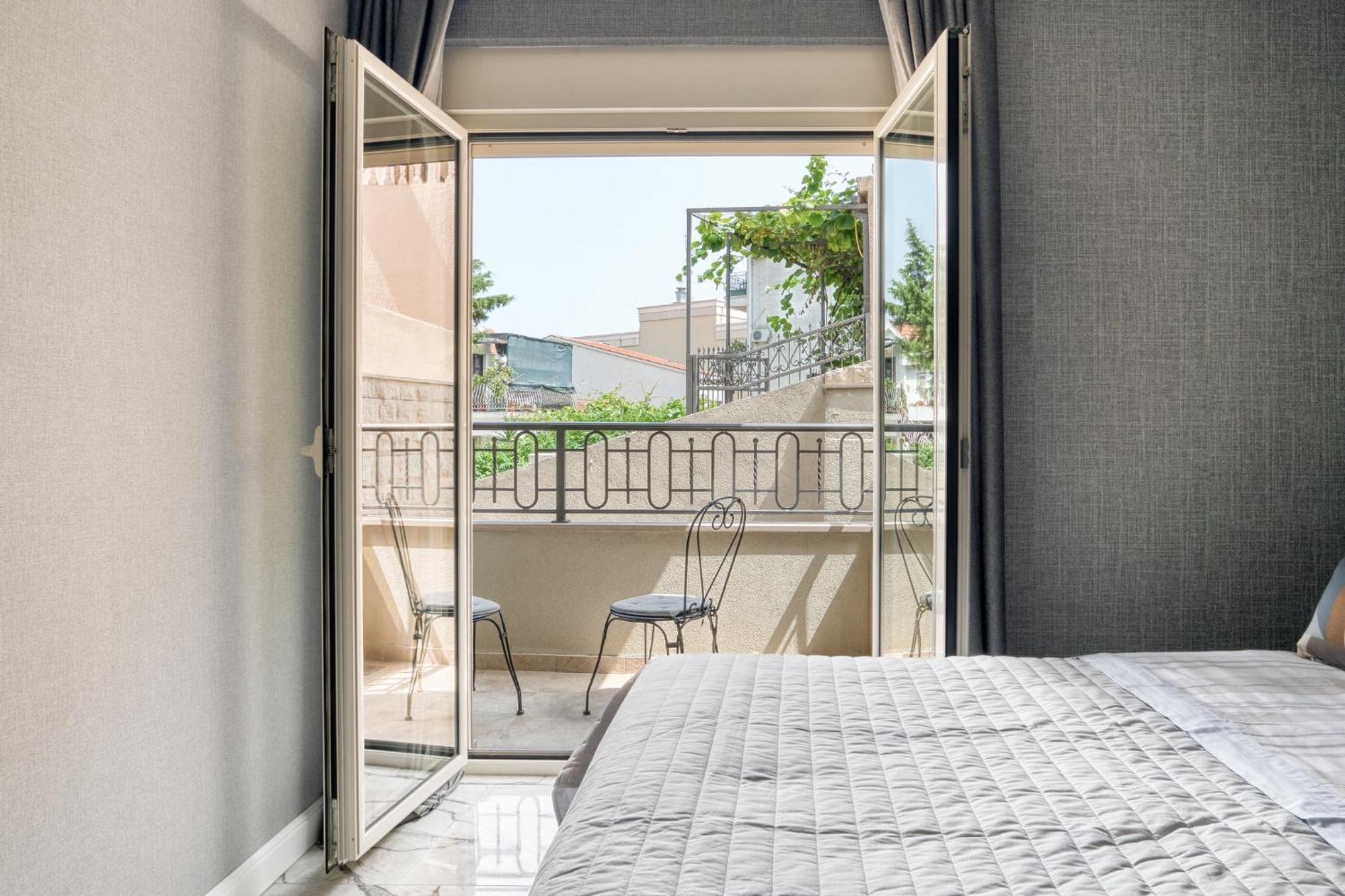 Ap Royal Oak - 2 Bedroom Apartment In Budva Exterior photo